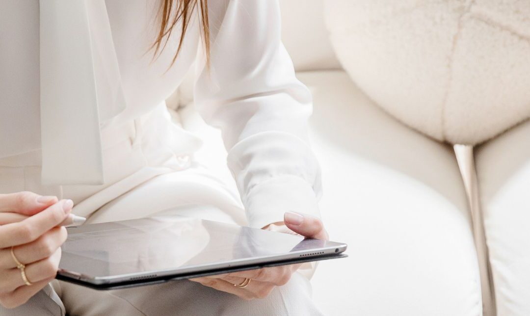 5 Simple E-signature Tools That Are Perfect for Coaches