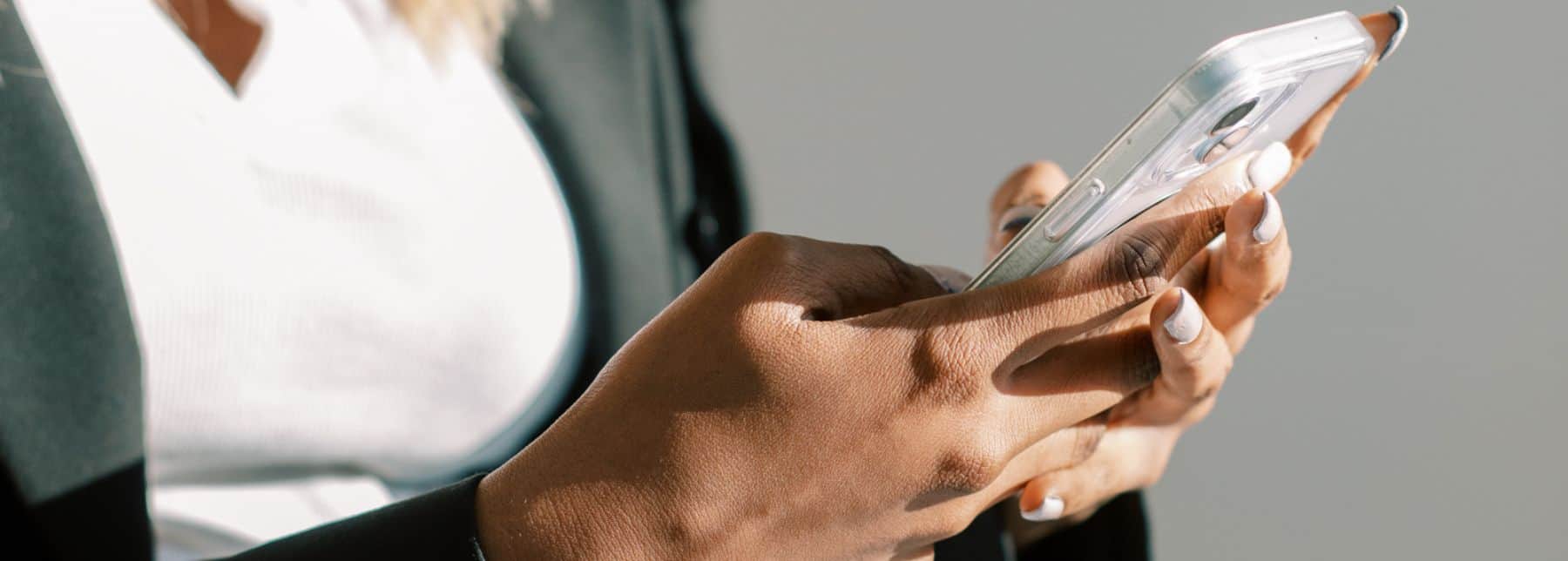 how to stand out as a coach in 2025 feature