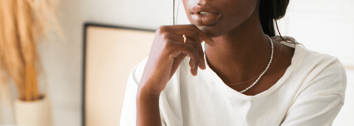 what does a consultant do